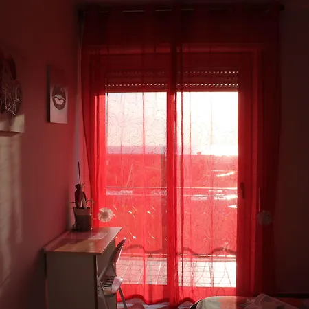 Bed & Breakfast Charm Airport