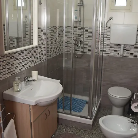 Charm Airport Отель типа 