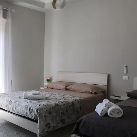 Charm Airport Oda ve Kahvaltı 4*