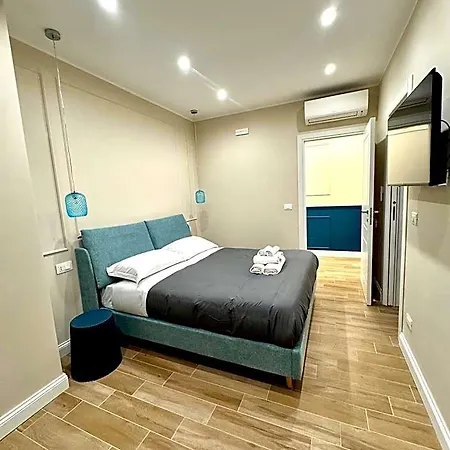 فندق مبيت وإفطار Charm Airport 4*