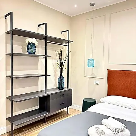 فندق مبيت وإفطار Charm Airport 4*