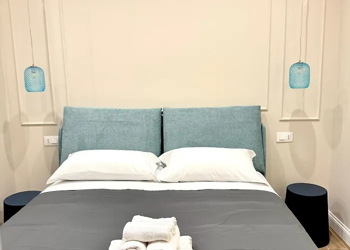 Charm Airport Bed & Breakfast