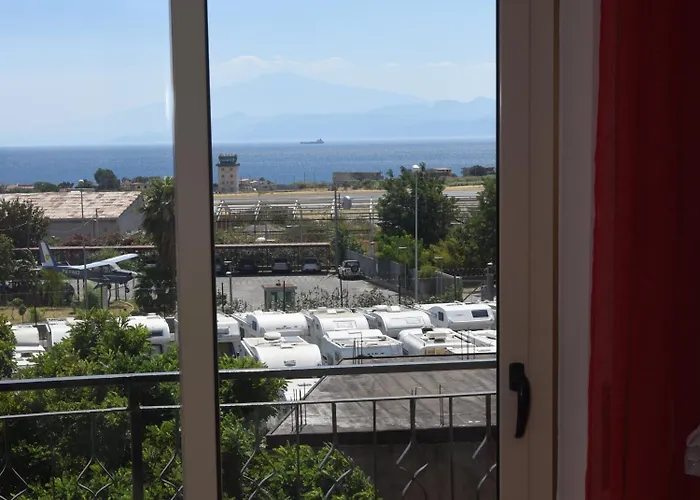 Bed & Breakfast Charm Airport Reggio Calabria