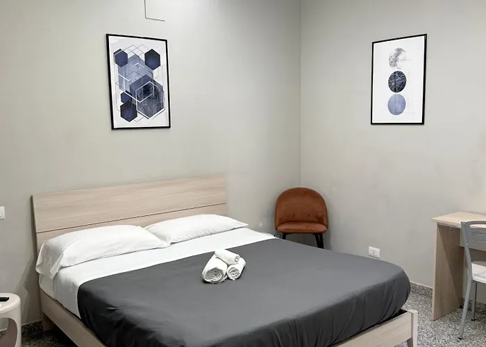 Charm Airport Bed & Breakfast